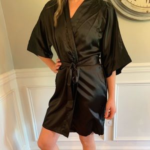 Black Silk Bridesmaid Kimonos with Pockets